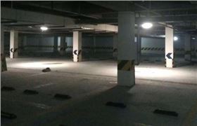 光導(dǎo)系統(tǒng)將陽(yáng)光引進(jìn)地下車(chē)庫(kù) 光導(dǎo)系統(tǒng)將陽(yáng)光引進(jìn)地下車(chē)庫(kù)