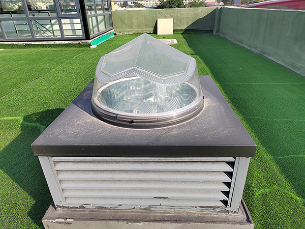 太陽(yáng)光照明裝置 太陽(yáng)光照明裝置